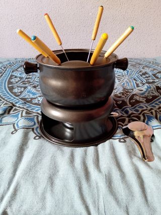 Juego de fondue - Olla y 6 tenedores
