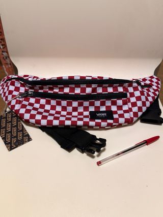Riñonera Vans roja y blanca