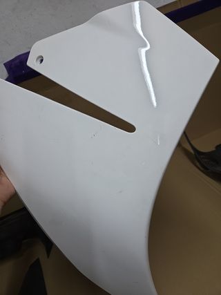 Aleta KTM Duke RC 2019 blanca