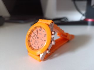 Reloj Geneva naranja- Estilo juvenil (OFERTA)