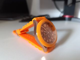 Reloj Geneva naranja- Estilo juvenil (OFERTA)