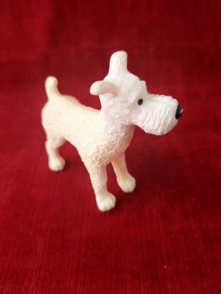 Figurita perro Milú