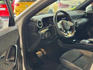 Mercedes Clase A 200d AMG-Line 150CV.- " AUTOMÁTICO ".- " TECHO SOLAR ELÉCTRICO ".- " " BAJO CONSUMO ".- " GARANTÍA CON  COBERTURA EUROPEA".- " MUY EQUIPADO ".-