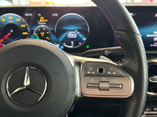 Mercedes Clase A 200d AMG-Line 150CV.- " AUTOMÁTICO ".- " TECHO SOLAR ELÉCTRICO ".- " " BAJO CONSUMO ".- " GARANTÍA CON  COBERTURA EUROPEA".- " MUY EQUIPADO ".-