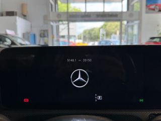 Mercedes Clase A 200d AMG-Line 150CV.- " AUTOMÁTICO ".- " TECHO SOLAR ELÉCTRICO ".- " " BAJO CONSUMO ".- " GARANTÍA CON  COBERTURA EUROPEA".- " MUY EQUIPADO ".-