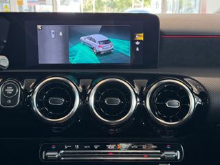 Mercedes Clase A 200d AMG-Line 150CV.- " AUTOMÁTICO ".- " TECHO SOLAR ELÉCTRICO ".- " " BAJO CONSUMO ".- " GARANTÍA CON  COBERTURA EUROPEA".- " MUY EQUIPADO ".-