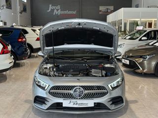 Mercedes Clase A 200d AMG-Line 150CV.- " AUTOMÁTICO ".- " TECHO SOLAR ELÉCTRICO ".- " " BAJO CONSUMO ".- " GARANTÍA CON  COBERTURA EUROPEA".- " MUY EQUIPADO ".-