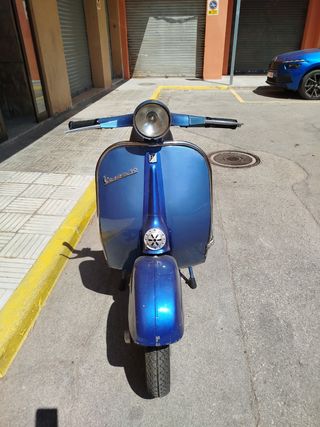 Vespa 50cc Clásica Azul