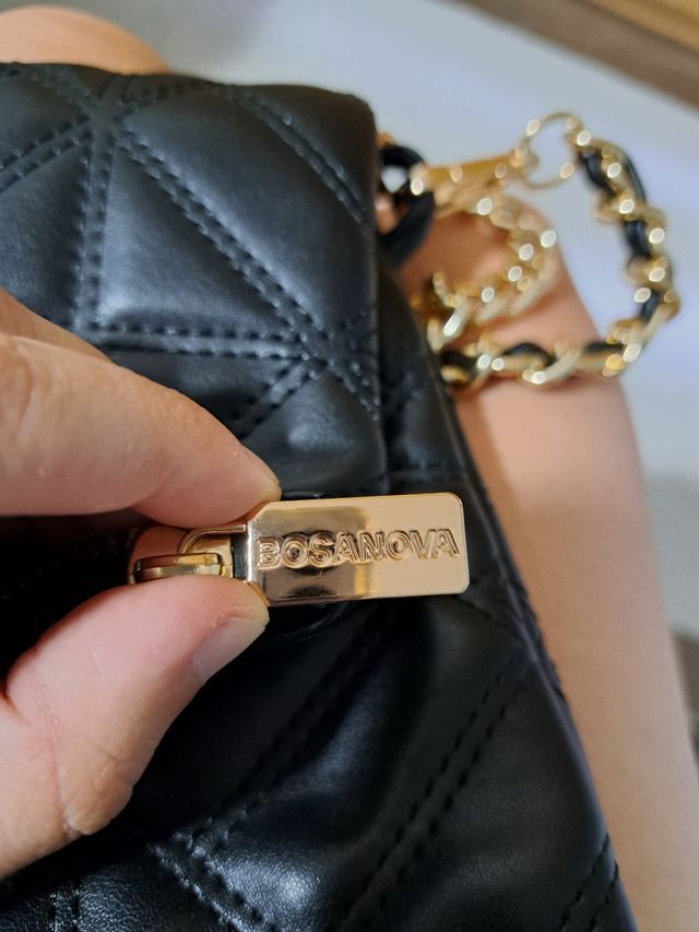 Bolso Bossanova negro acolchado