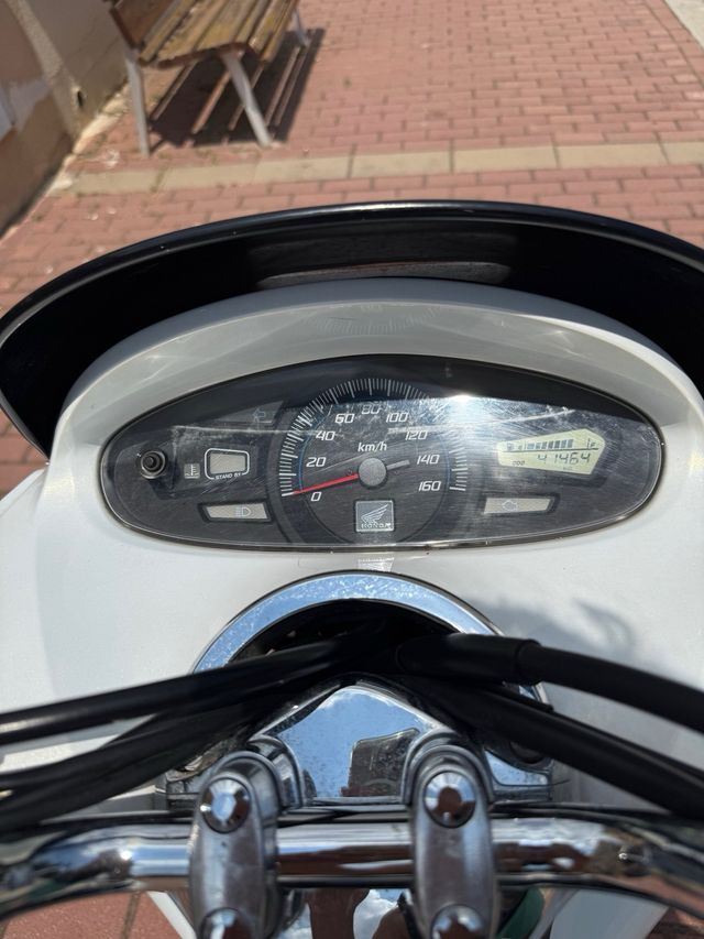 Honda PCX 125 (2010) - Scooter