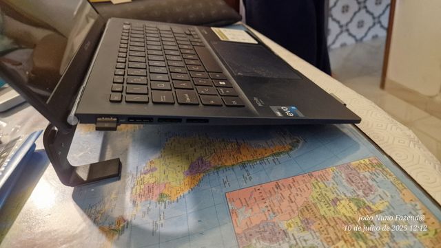 Suporte Laptop - Resistente e Estável