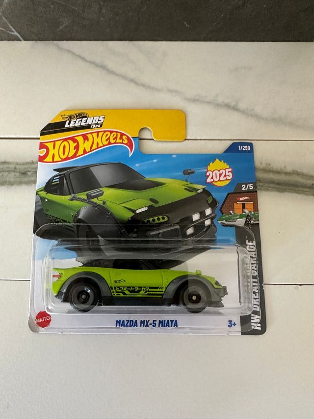 Hot Wheels Mazda MX-5 Miata