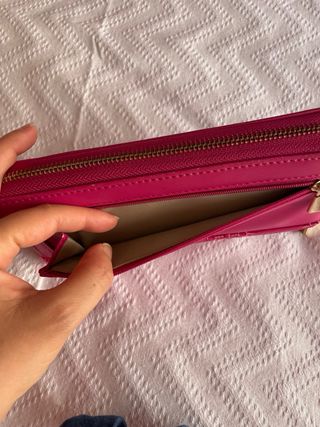 Cartera Guess rosa