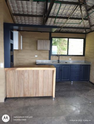 CARPINTERO CON EXPERIENCIA