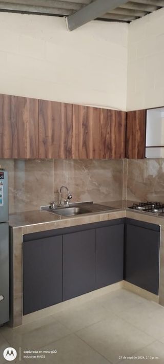 CARPINTERO CON EXPERIENCIA