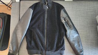 Chaqueta bomber negra Zara
