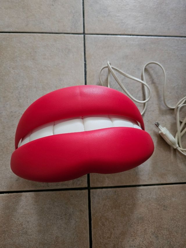 Lampada da parete Flabb Mouth di Ikea