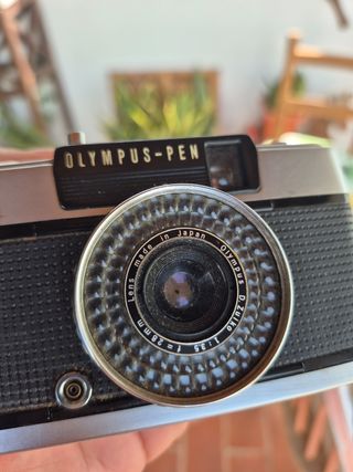 Olympus Pen EE-2 Vintage