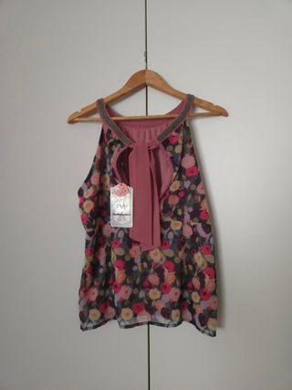 Blusa estampada sin mangas rosa