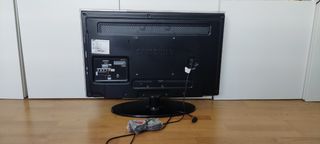 Televisión LCD Samsung de 32", modelo LE32D450