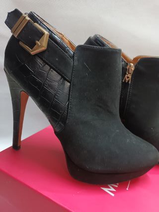 Botines negros MARIAMARE tacón fino