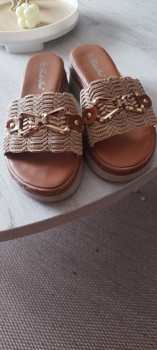 Sandalias Bella Luna beige-marrón