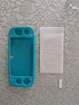 Funda silicona y protector Nintendo Switch Lite
