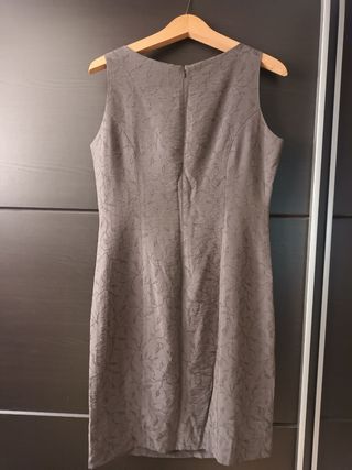 Vestido gris elegante + chaqueta