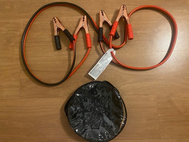 Cables puente bateria coche