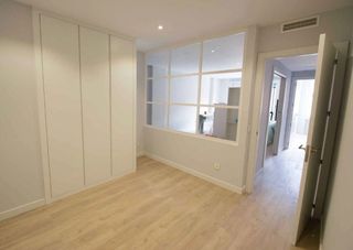 Tarima y puertas instalaciones