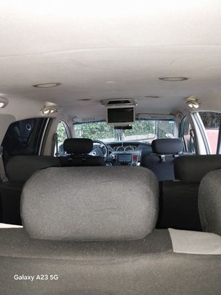 SsangYong Rodius 2011
