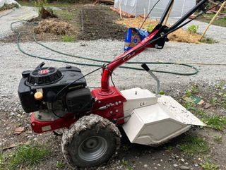 MOTOCULTOR  CON RETOVATOR; DESBROZADORA Y ARADO.