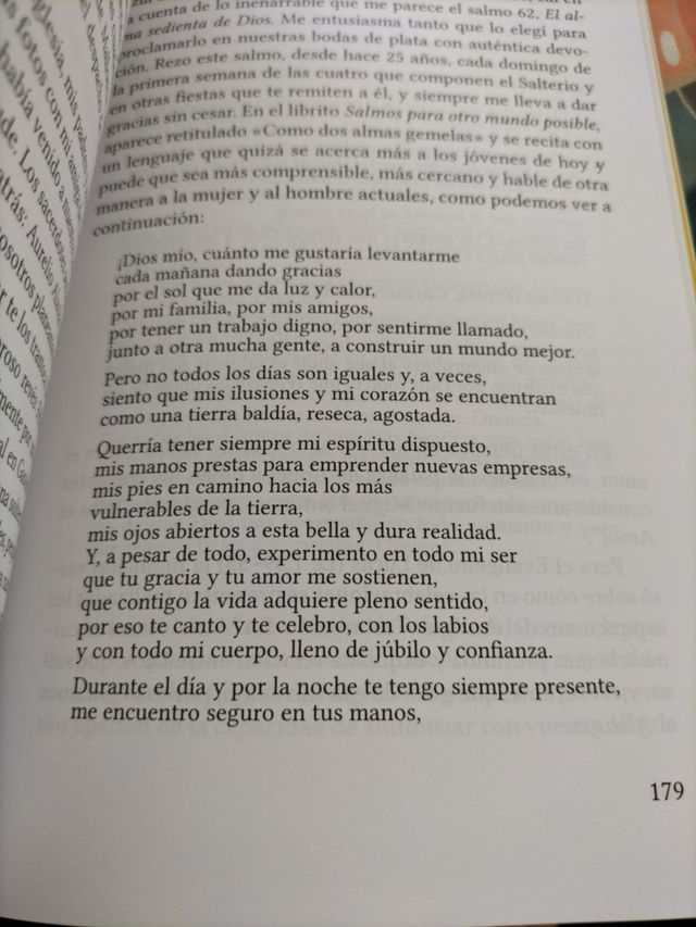 Cinco décadas de una abuela teóloga