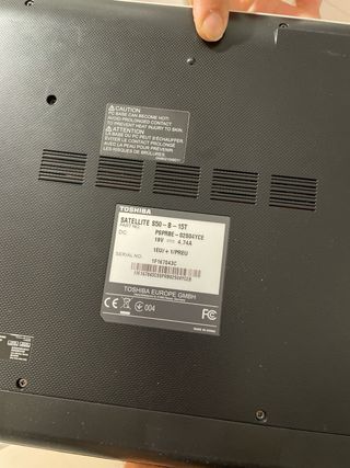 Portátil Toshiba Satellite - Gris