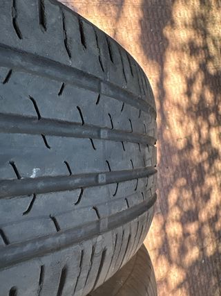 Neumáticos 215/60 R17 96H usados