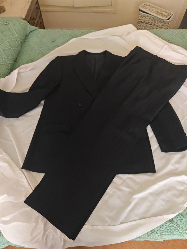 Traje caballero negro