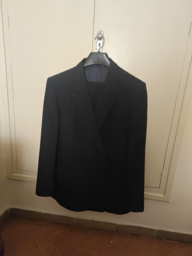 Traje caballero negro