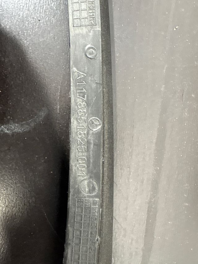 añadido parachoques Mercedes CLA