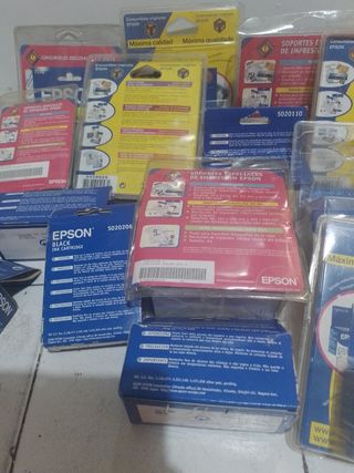 Cartuchos Epson: Tinta negra y color
