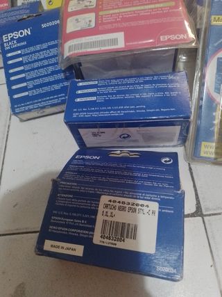 Cartuchos Epson: Tinta negra y color