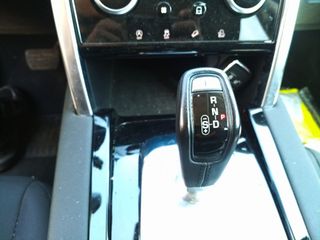 Land-Rover Discovery Sport 2.0 TD4 MHEV AWD