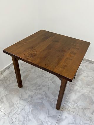 Mesa cuadrada madera maciza