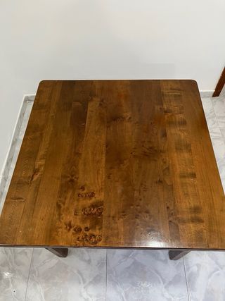 Mesa cuadrada madera maciza