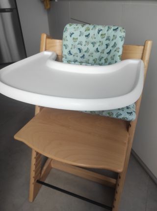 Bandeja, cojín y babyset para trona  stokke