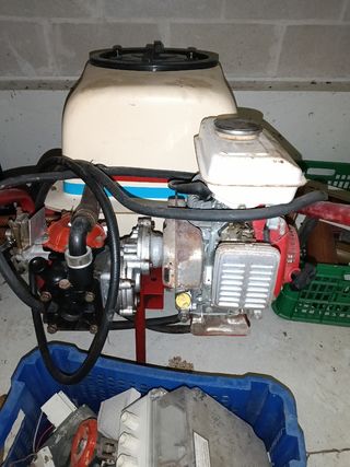 Motobomba fumigadora grande..