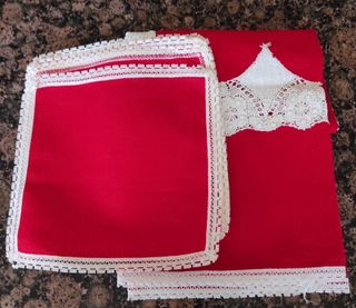 Tovaglietta thè vintage pizzo rossa