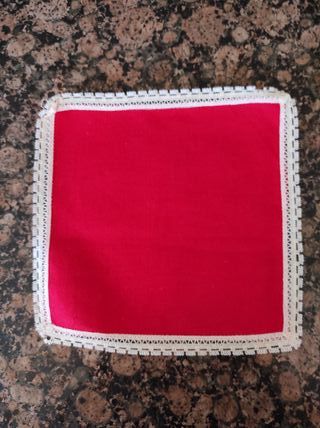 Tovaglietta thè vintage pizzo rossa