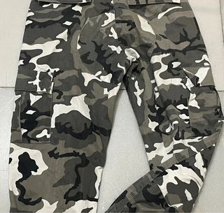 Pantalones camuflaje montaña
