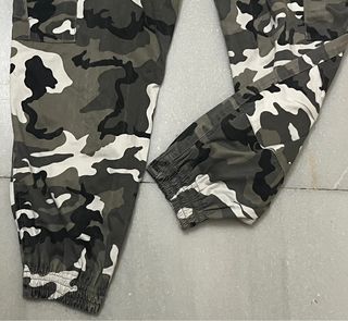 Pantalones camuflaje montaña