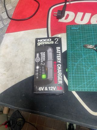 Cargador NOCO Genius2 6V-12V 2A
